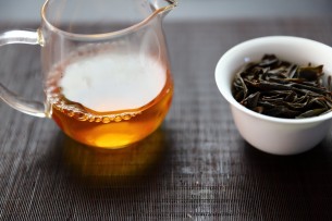 老树红茶：只喝前三水